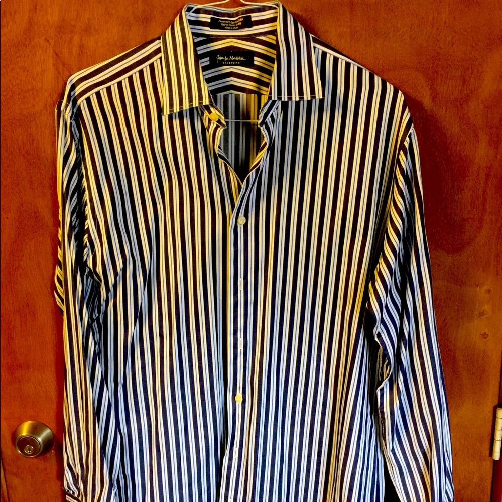 Long sleeve men’s striped dress shirt
